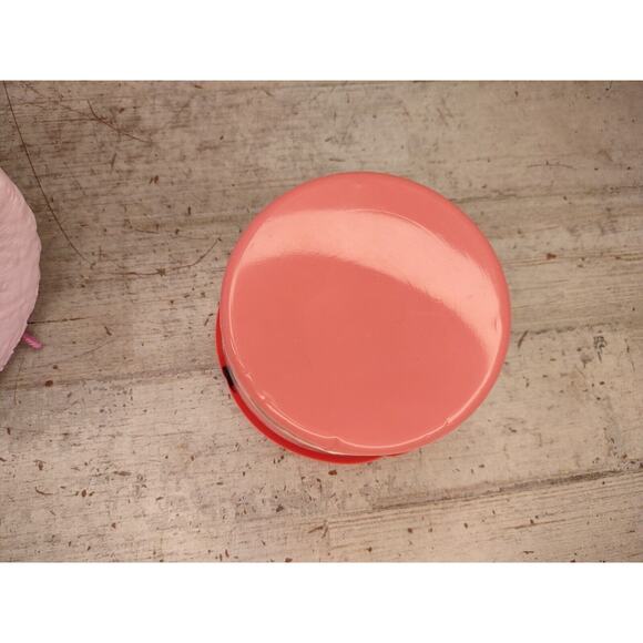 Num Noms Smooshcakes Scented Sprinkles Bear Squishy Toy in Container 4" - Picture 7 of 9